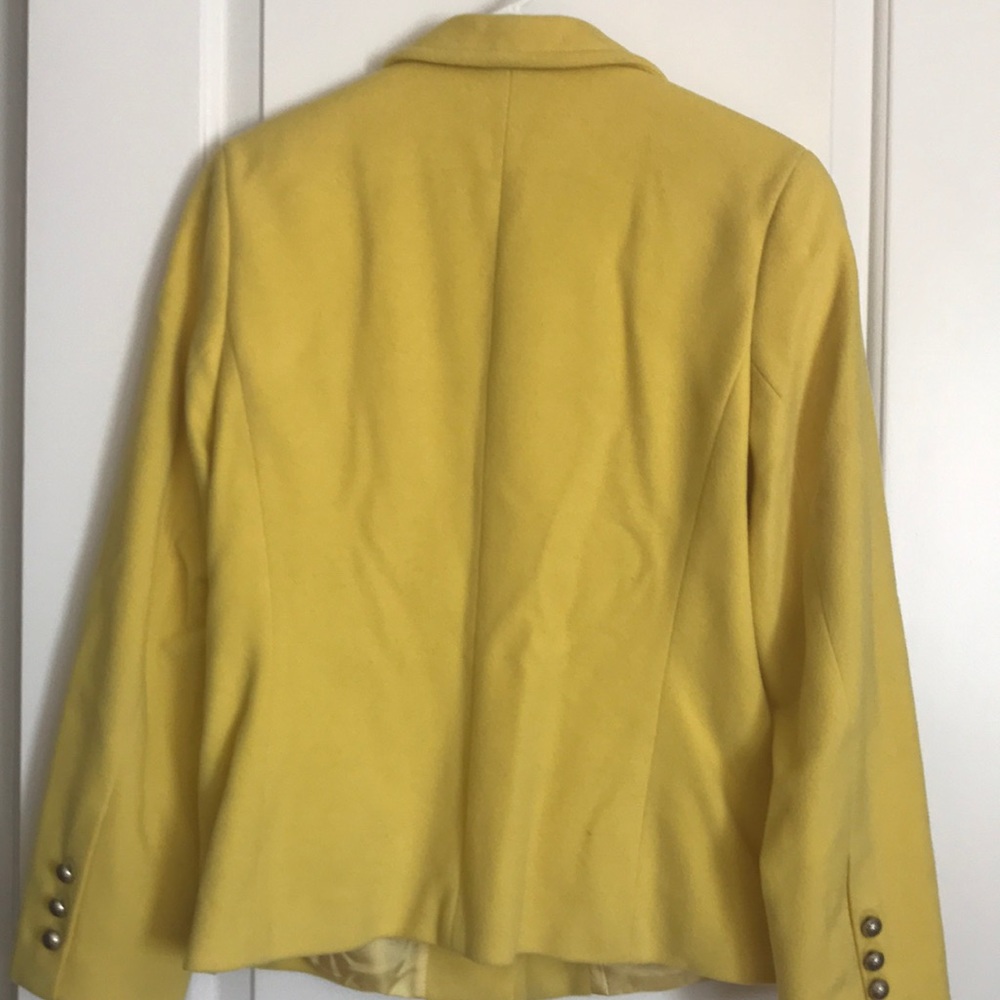 Almia Wool Yellow Jacket - Picture 4 of 5